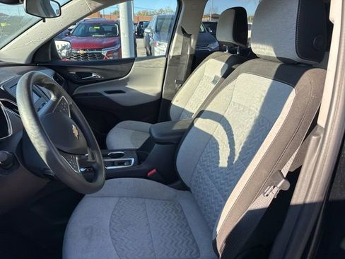 Used 2024 Chevrolet Equinox LS w/ LS Convenience Package image 10