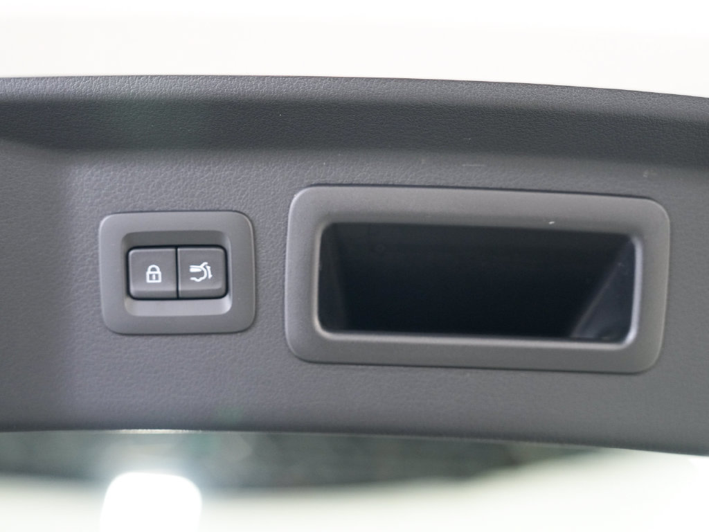 Used 2025 MAZDA CX-90 Plug-In Hybrid w/ Preferred AWD/4WD image 48