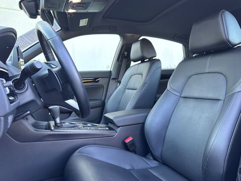 Used 2025 Honda Civic Sport Touring image 5