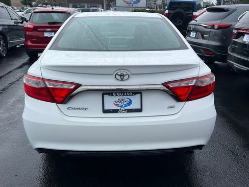 Used 2015 Toyota Camry SE image 8