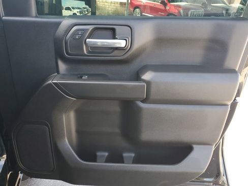 Used 2025 Chevrolet Silverado 2500 Custom w/ Custom Value Package image 13