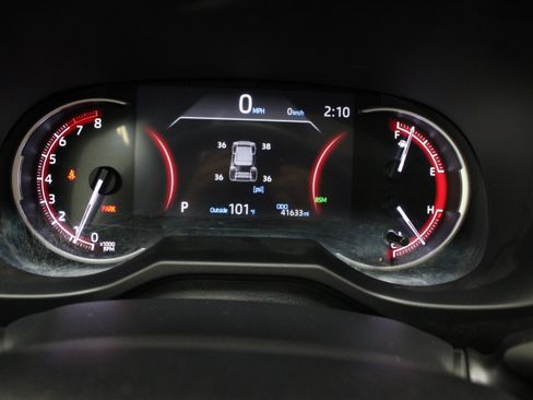 Certified 2024 Toyota RAV4 XLE Premium FWD image 40