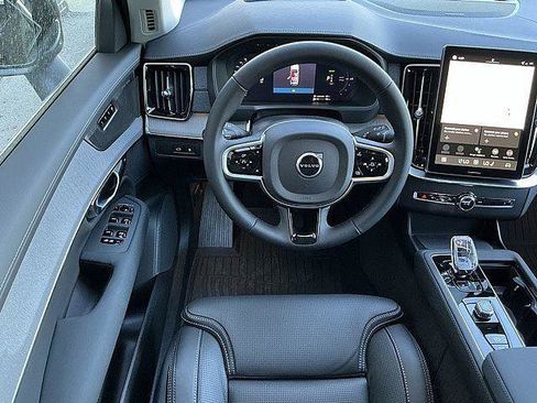New 2026 Volvo XC90 T8 Ultra w/ Protection Package Premier AWD/4WD image 5
