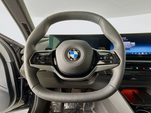 Used 2025 BMW 530i w/ Premium Package image 11