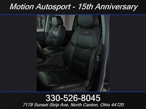 Used 2020 Cadillac Escalade Luxury AWD/4WD image 22