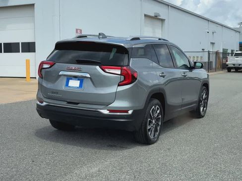 Used 2023 GMC Terrain SLT image 8