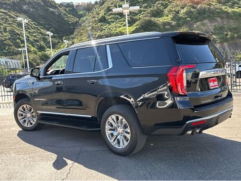 Certified 2023 GMC Yukon Denali AWD/4WD image 3