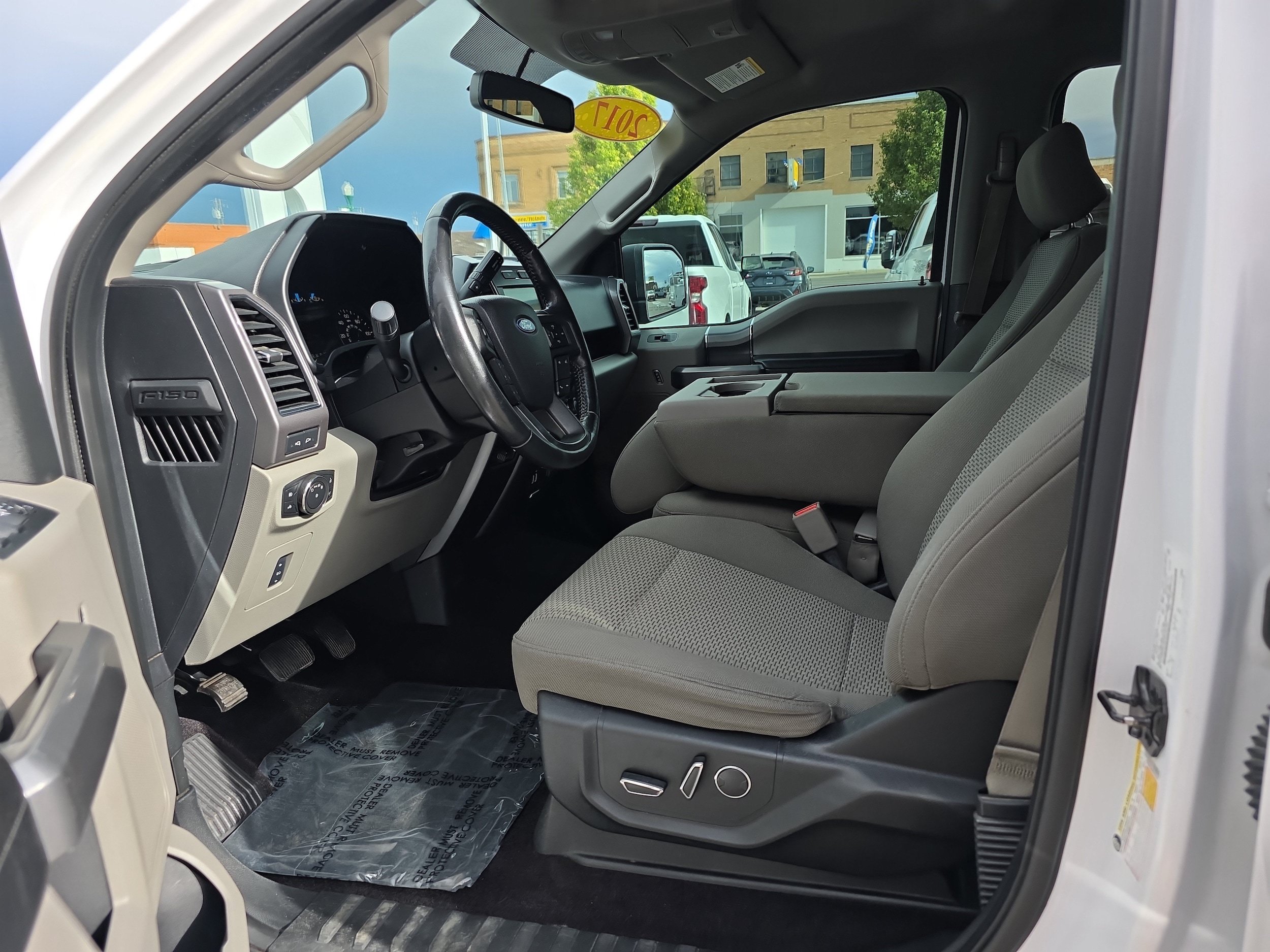 Used 2017 Ford F150 XLT w/ Equipment Group 302A Luxury AWD/4WD image 2
