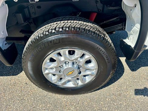 Used 2025 Chevrolet Silverado 3500 W/T w/ WT Convenience Package AWD/4WD image 27