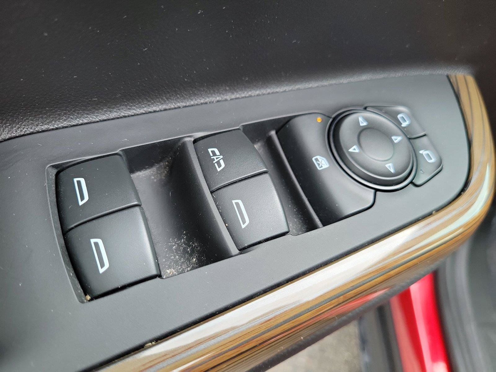 Used 2023 GMC Acadia SLE w/ Driver Convenience Package FWD image 20