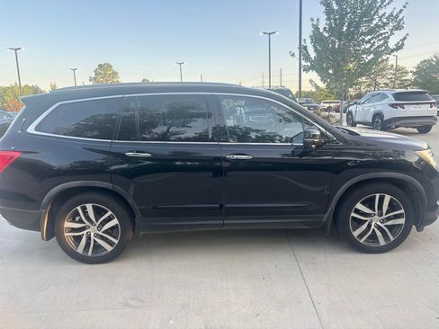Used 2016 Honda Pilot Touring image 6