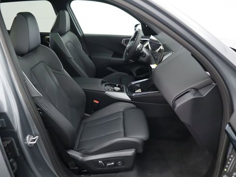 Certified 2025 BMW X3 xDrive30i w/ Premium Package image 22