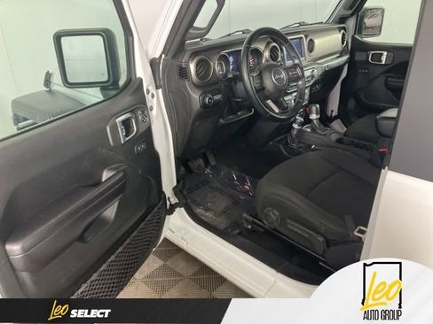 Used 2021 Jeep Wrangler Sport AWD/4WD image 11