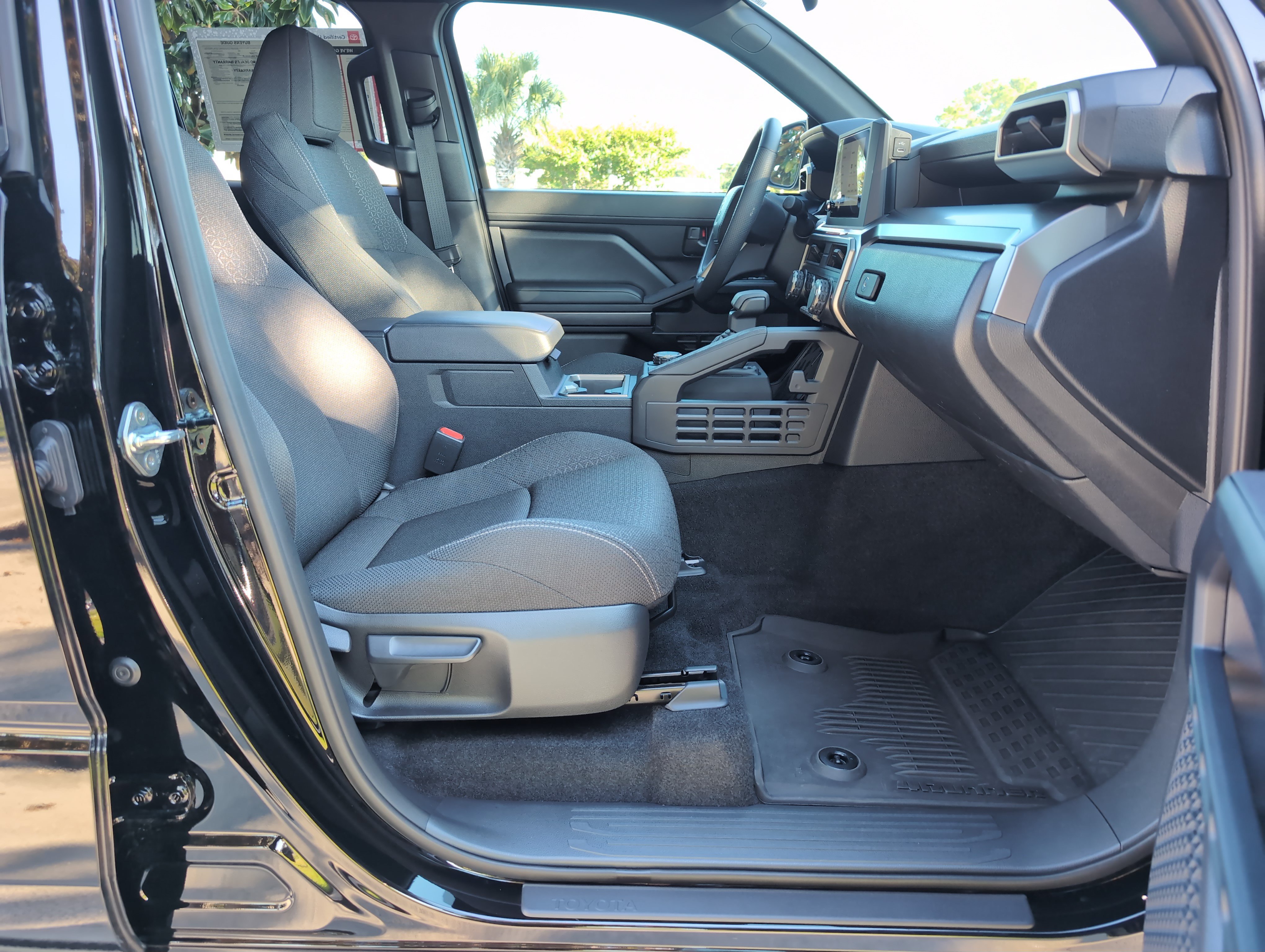 Certified 2026 Toyota 4Runner SR5 RWD image 32