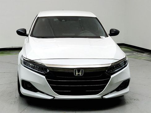 Used 2022 Honda Accord Sport image 2