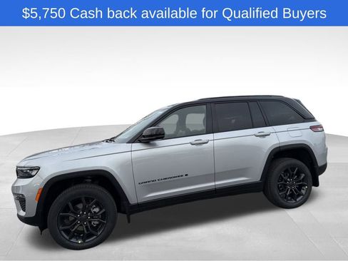 New 2025 Jeep Grand Cherokee Limited w/ MOPAR Finishing Package image 3
