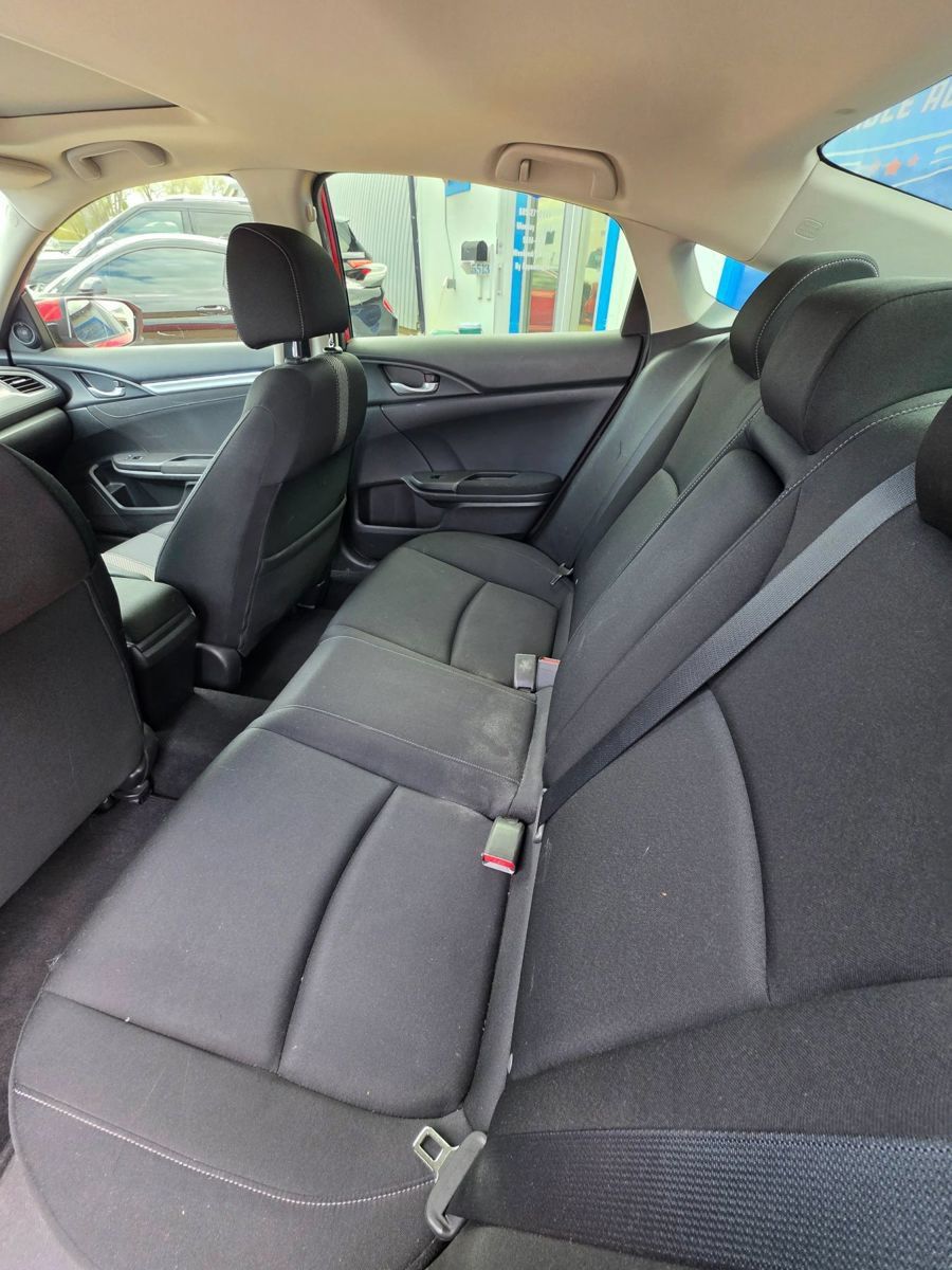 Used 2018 Honda Civic EX-T image 9