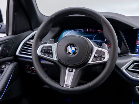 Used 2019 BMW X5 xDrive40i w/ M Sport Package AWD/4WD image 12