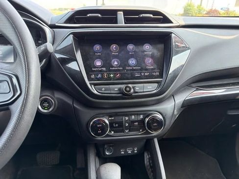 Used 2022 Chevrolet TrailBlazer LT w/ Convenience Package AWD/4WD image 23