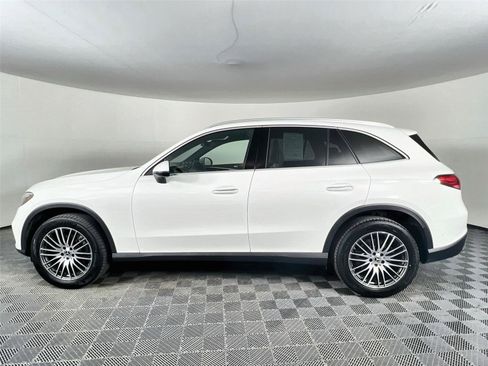 Certified 2023 Mercedes-Benz GLC 300 4MATIC image 3