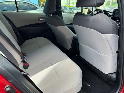 Used 2021 Toyota Corolla LE FWD image 14