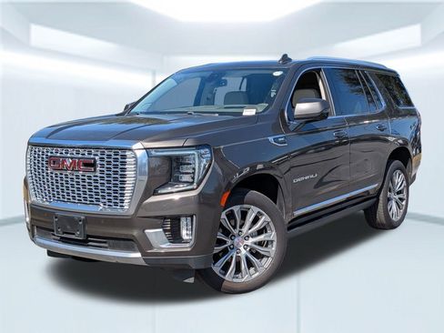 Used 2021 GMC Yukon Denali image 1