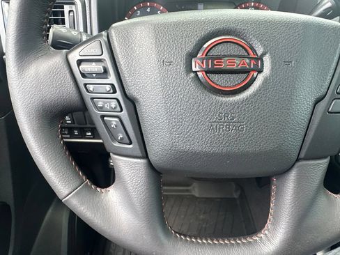 Used 2024 Nissan Titan PRO-4X w/ Pro-4x Convenience Package AWD/4WD image 16