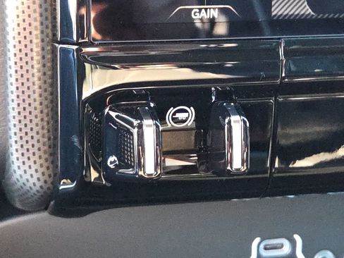 New 2026 RAM 2500 Limited AWD/4WD image 23