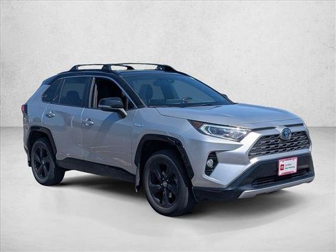 Used 2020 Toyota RAV4 XSE w/ XSE Grade Weather Package AWD/4WD image 3