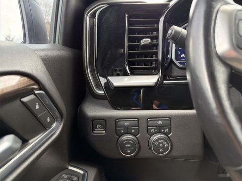 Used 2022 Chevrolet Silverado 1500 RST w/ Protection Package image 16