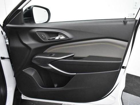 New 2025 Chevrolet Trax ACTIV w/ Driver Confidence Package image 25