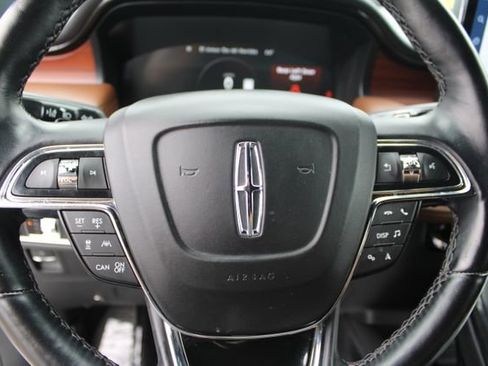 Used 2023 Lincoln Nautilus Reserve w/ Equipment Group 201A AWD/4WD image 18
