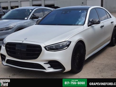 Used 2021 Mercedes-Benz S 580 4MATIC Sedan image 1