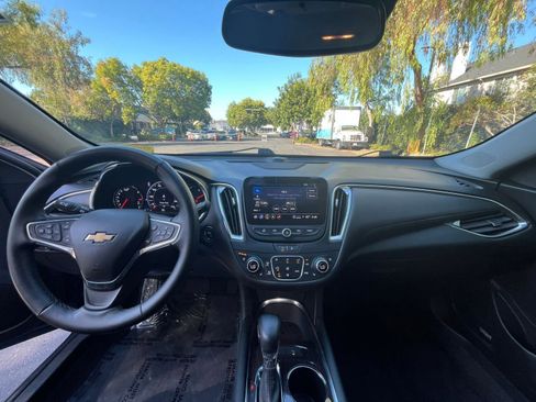 Used 2024 Chevrolet Malibu LT image 33