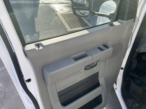 New 2025 Ford E-450 and Econoline 450 Super Duty w/ Power Equipment Group image 9
