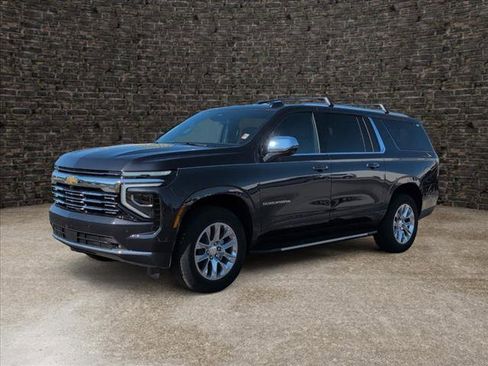 New 2026 Chevrolet Suburban Premier image 6