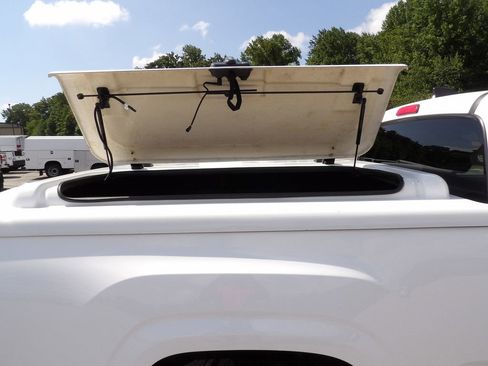 Used 2020 Toyota Tacoma SR image 47