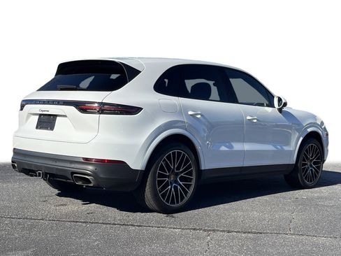 Used 2021 Porsche Cayenne image 25
