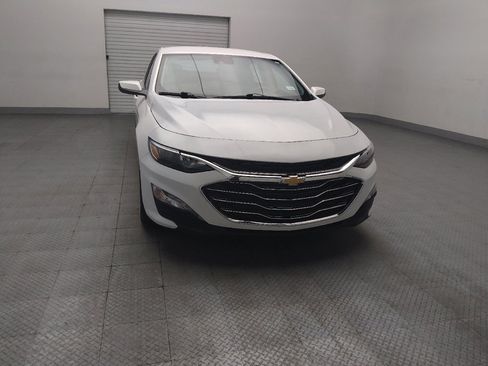 Used 2025 Chevrolet Malibu LT FWD image 14