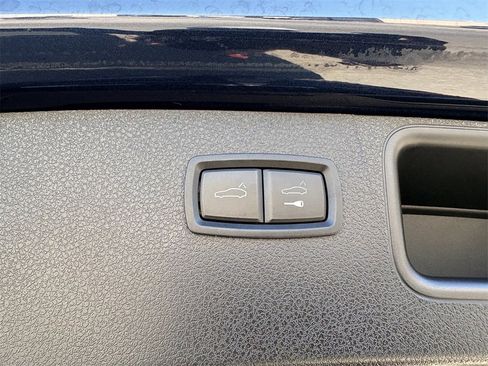 Used 2016 Porsche Macan S image 26