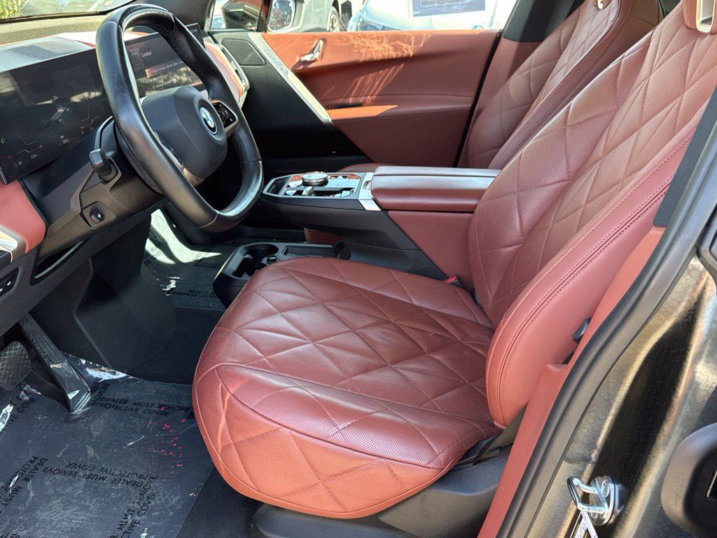 Certified 2024 BMW iX xDrive50 w/ Sport Package AWD/4WD image 20