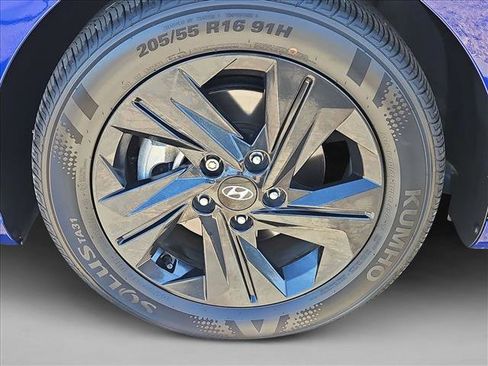 Certified 2023 Hyundai Elantra SEL w/ Cargo Package image 28