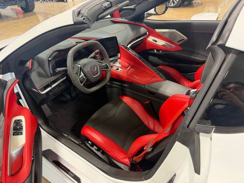 Used 2021 Chevrolet Corvette Stingray Preferred Cpe w/ Z51 Performance Package RWD image 26
