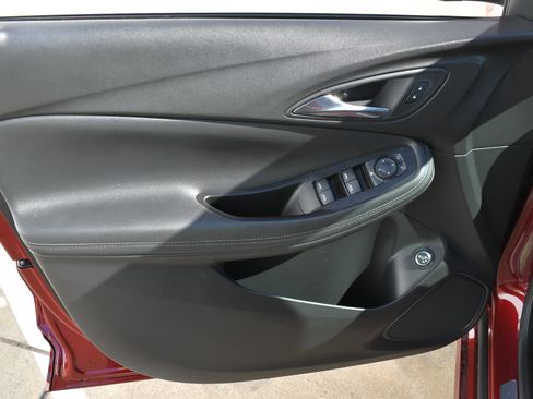 Used 2023 Buick Encore GX Select w/ Sport Touring Package image 13