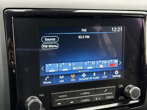 Used 2024 Nissan Frontier SV w/ SV Convenience Package image 26