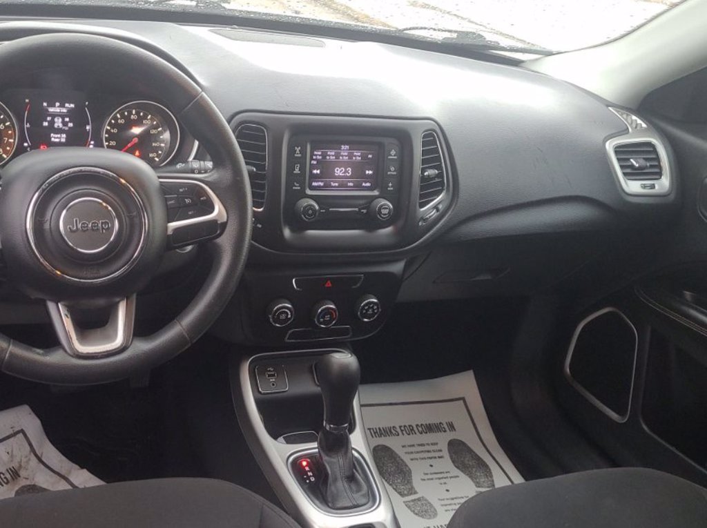 Used 2018 Jeep Compass Sport FWD image 10