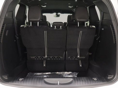 New 2026 Chrysler Pacifica Select w/ S Appearance Package FWD image 18