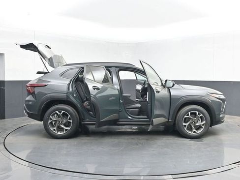 New 2026 Chevrolet Trax LT FWD image 49