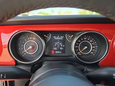 Used 2023 Jeep Gladiator Sport AWD/4WD image 17