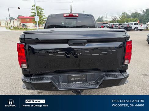 Used 2023 Chevrolet Colorado LT w/ LT Convenience Package II AWD/4WD image 8